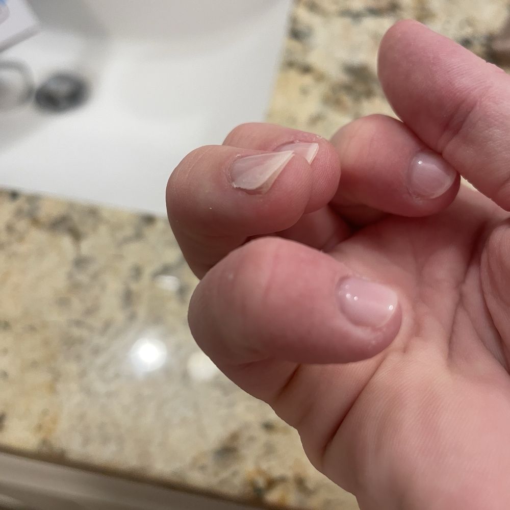 Aura Nail & Spa - Gel polish lifting after just 6 hours & a shower. - Nail Salons Near Me - Houston, Texas