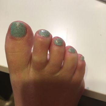 M Nails & Spa - No topcoat on my toes.... - Nail Salons Near Me - Orlando, Florida