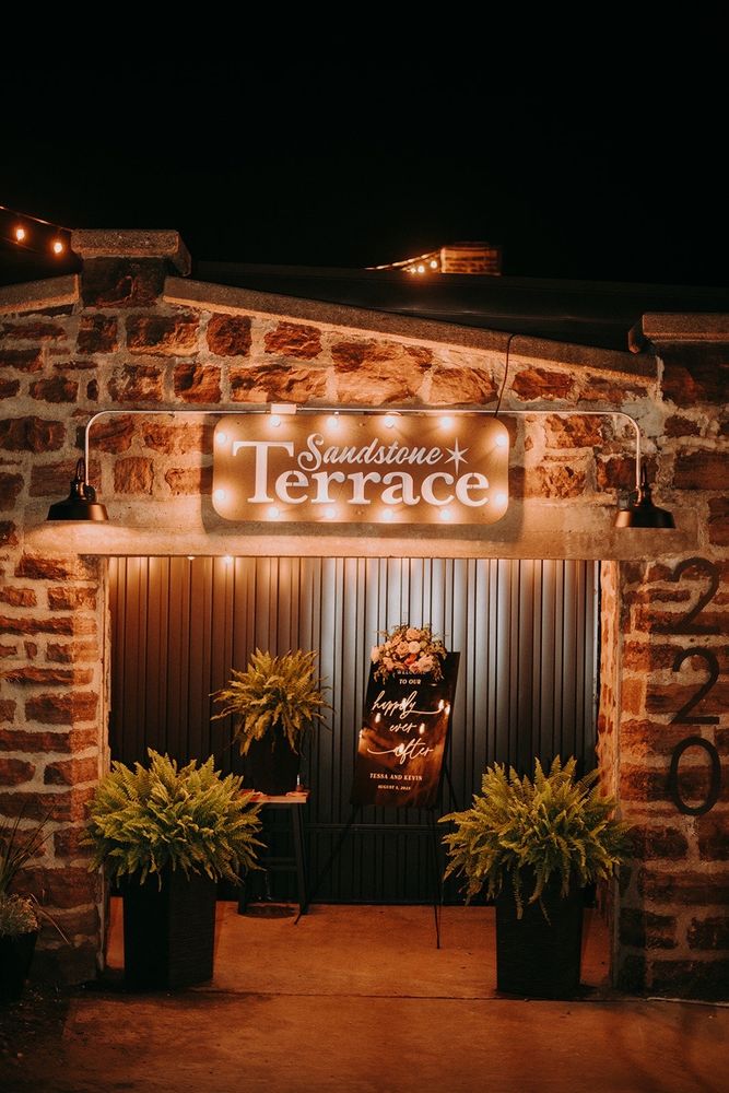 SANDSTONE TERRACE Updated September 2024 15 Photos 208 E Ludington St, Iron Mountain