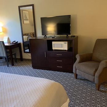 Hilltop Inn By Riversage - Tv , Desk and recliner - Hotels Near Me - Billings, Montana Hilltop Inn By Riversage - Tv , Desk and recliner - Hotels Near Me - Billings, Montana