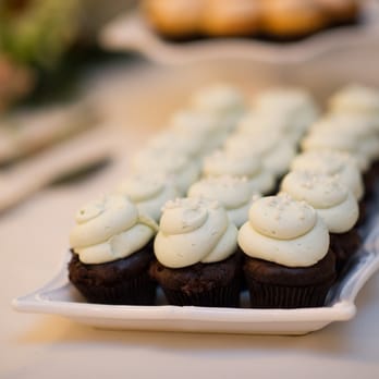 Frosted Cakery - Beautiful, perfectly placed Cupcakes, all made, delivered, and setup by Frosted Cakery. :) - Bakeries Near Me - Fresno, California Frosted Cakery - Beautiful, perfectly placed Cupcakes, all made, delivered, and setup by Frosted Cakery. :) - Bakeries Near Me - Fresno, California