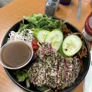 Guieb Cafe - Furikake Crusted Ahi Salad - New American Near Me - Honolulu, Hawaii