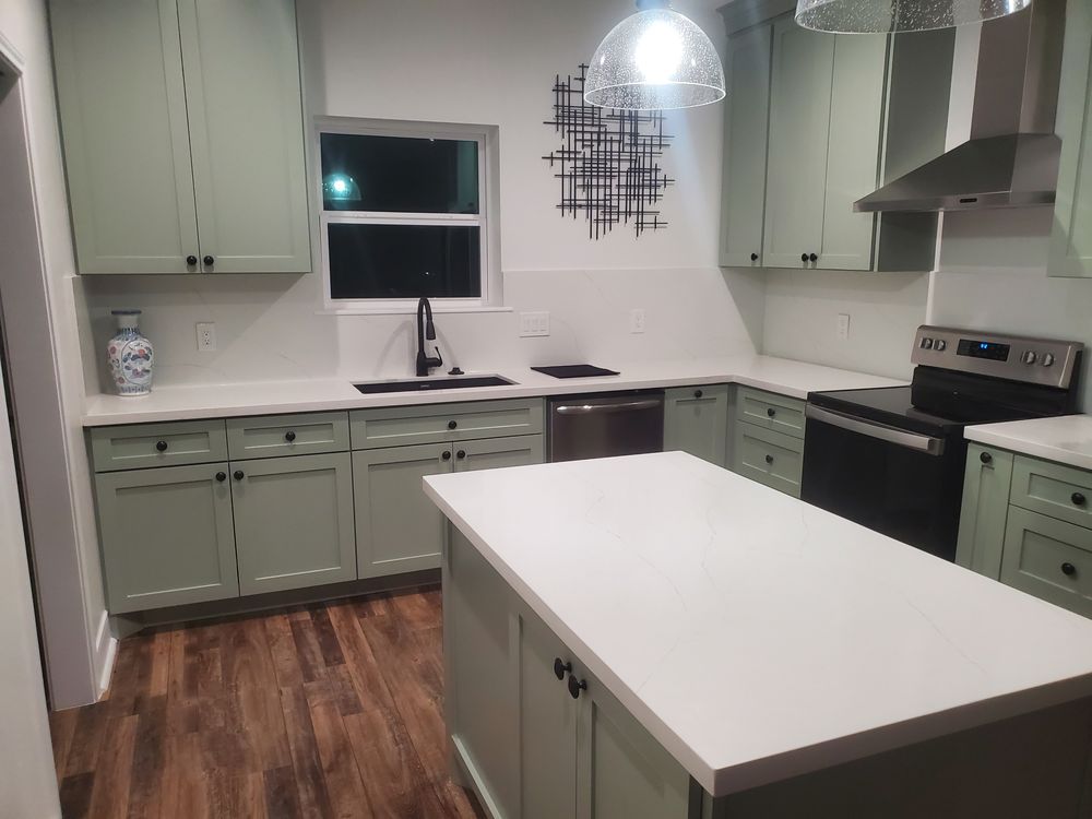 Slide of Mayra's Contracting Services