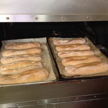 Panaderia Mi Postre - Pan Francés - Bakeries Near Me - San Germán, Puerto Rico
