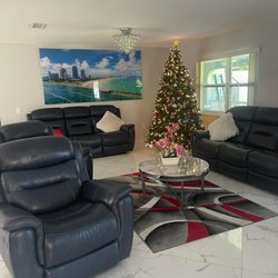 Vida Holistica ALF - open concept living room