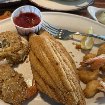 Pappas Seafood House - Seafood Platter - Seafood Near Me - Webster, Texas