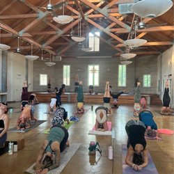 North Shore Yoga Coop - Vinyasa with Kilty