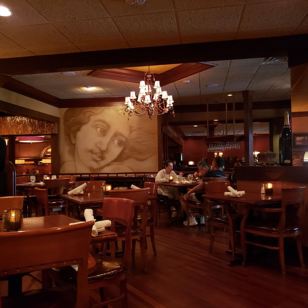 Minervas Restaurant - Sioux Falls - Dining room - New American Near Me - Sioux Falls, South Dakota