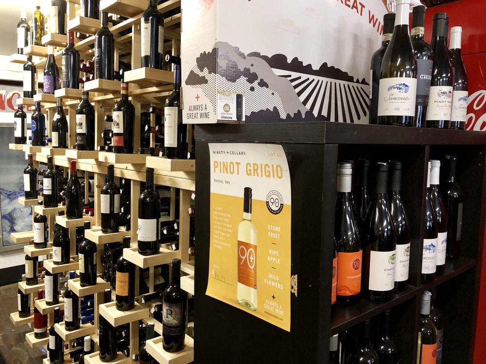 WEST FALMOUTH MARKET 16 Photos & 44 Reviews Grocery 623 Rt 28A W