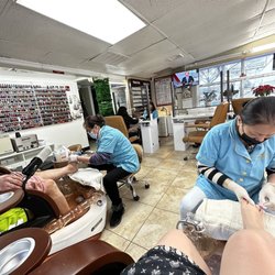 Pro Nail Salon - Salon inside