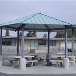 New Dawn High School - School lunch quad