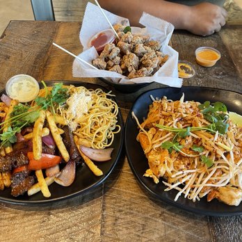 Fusion Corner - FC Shaken Beef with Fries, Popcorn Chicken, Pad Thai w/Shrimp. - Asian Fusion Near Me - Stanton, California Fusion Corner - FC Shaken Beef with Fries, Popcorn Chicken, Pad Thai w/Shrimp. - Asian Fusion Near Me - Stanton, California