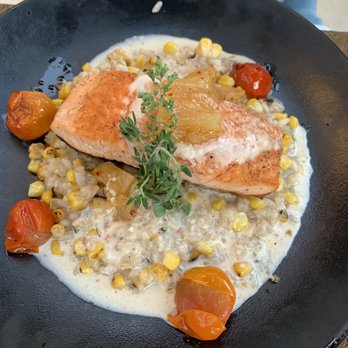 Uncommon Ground - Salmon - Breakfast & Brunch Near Me - Chicago, Illinois