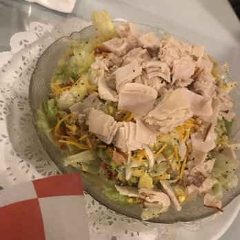 Rossilli's - Meg's salad - Italian Near Me - Findlay, Ohio