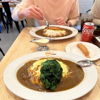 MAJI Curry - Omelet Spinach Curry and Omelet Curry With Pork Cutlet - Japanese Curry Near Me - Irvine, California