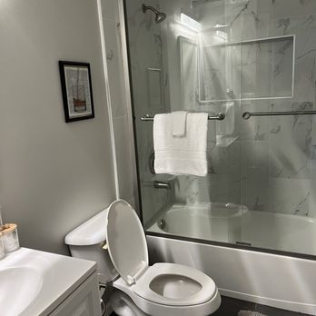 Wild West VRBO - Bathroom - Apartments Near Me - Wentzville, Missouri Wild West VRBO - Bathroom - Apartments Near Me - Wentzville, Missouri