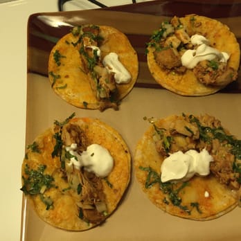 Los Comales Elgin - Marinated chicken tacos!! - Mexican Near Me - Elgin, Illinois Los Comales Elgin - Marinated chicken tacos!! - Mexican Near Me - Elgin, Illinois