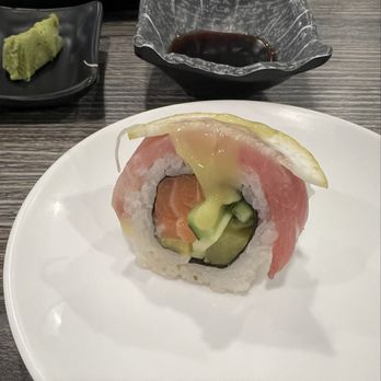 Kakuna Sushi - citrus roll - Sushi Bars Near Me - Milpitas, California