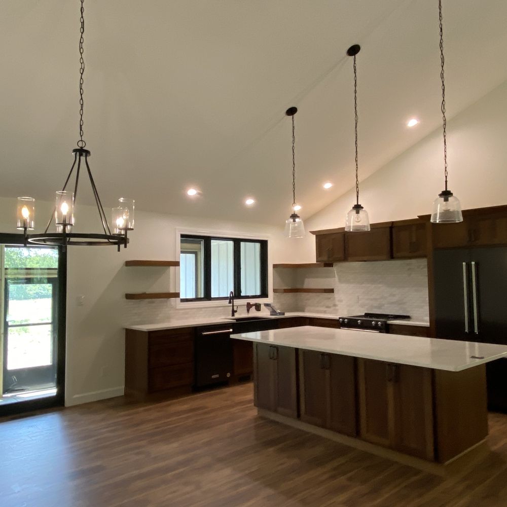 Designer Homes By Gullquist Construction - General Contractors Near Me - Milford, Illinois Designer Homes By Gullquist Construction - General Contractors Near Me - Milford, Illinois