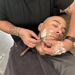 Hudson / Hawk Barber & Shop