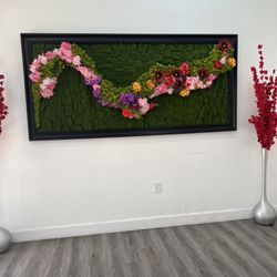 House Of Skin MD - Cute interior