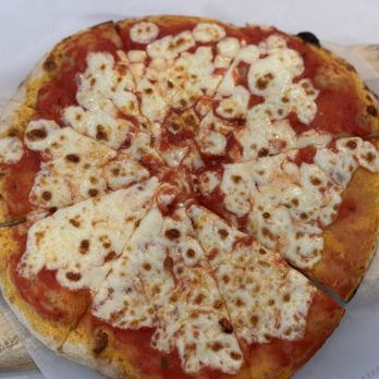 Toscanova - Tomato Sauce and Mozzarella Pizza - Italian Near Me - Los Angeles, California