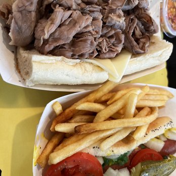 Martino's Italian Beef - Italian beef and Chicago dog - Hot Dogs Near Me - Milwaukee, Wisconsin Martino's Italian Beef - Italian beef and Chicago dog - Hot Dogs Near Me - Milwaukee, Wisconsin