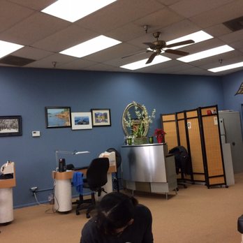 Tip Top Nails - Interior - Nail Salons Near Me - Cathedral City, California