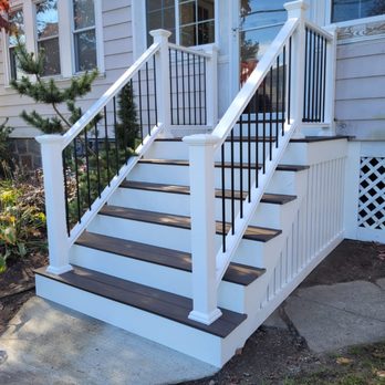 Boston Hardwood Decks - Decks & Railing Near Me - Malden, Massachusetts Boston Hardwood Decks - Decks & Railing Near Me - Malden, Massachusetts