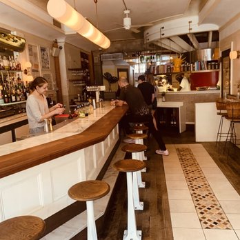 21 Greenpoint - New American Near Me - Brooklyn, New York