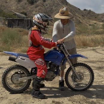 Dirtbike Rentals and Training - Dominic Instructing how to use the clutch - Motorcycle Rental Near Me Dirtbike Rentals and Training - Dominic Instructing how to use the clutch - Motorcycle Rental Near Me