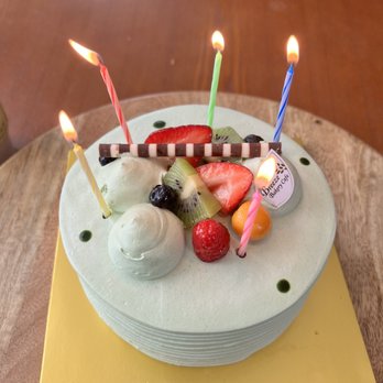 Breeze Bakery Cafe - Green Tea Fresh Cream Cake - Bakeries Near Me - Annandale, Virginia