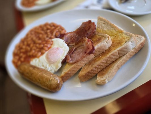 Breadline Cafe by null