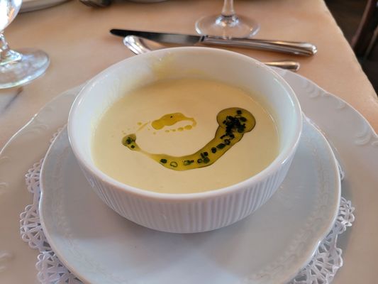 Petit Louis Bistro by null