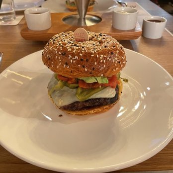 Gordon Ramsay Burger - Hell's Kitchen Burger - Salad Near Me - Chicago, Illinois