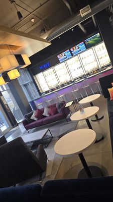 Aloft Vaughan Mills by null