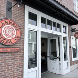 Cannery Pizza