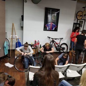 Las Vegas Cyclery - Flat repair practice - Bikes Near Me - Las Vegas, Nevada