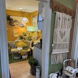 E's Emporium