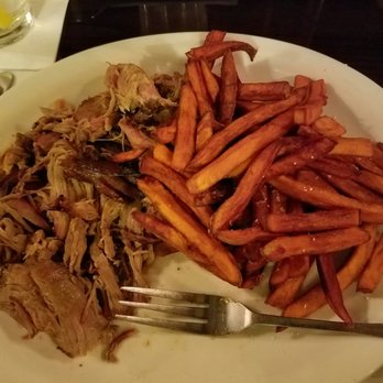Point Phillips Hotel - Pulled pork platter with sweet potato fries - Hotels Near Me - Bath, Pennsylvania Point Phillips Hotel - Pulled pork platter with sweet potato fries - Hotels Near Me - Bath, Pennsylvania