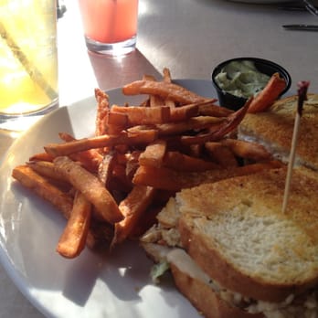 Hunter Ranch - Tuna Melt with sweet potato fries - American Near Me - Paso Robles, California