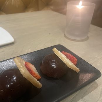 Bota - Chocolate Ganache - Spanish Near Me - San Francisco, California Bota - Chocolate Ganache - Spanish Near Me - San Francisco, California