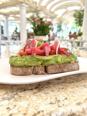 Bellagio Pool by null