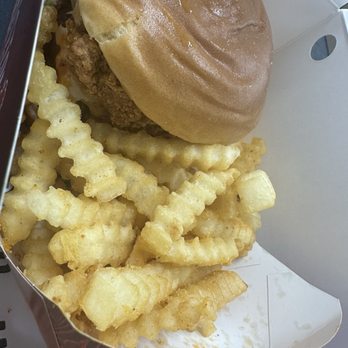 Houston TX Hot Chicken - Chicken Shop Near Me - Bakersfield, California