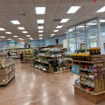 Trader Joe's - Lovely TJs! and no line! - Grocery Near Me - Naples, Florida