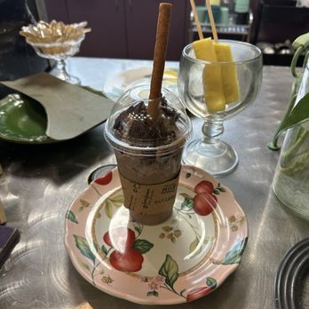 Smoothie Mania - Oreo smoothie - Juice Bars & Smoothies Near Me - Norfolk, Virginia