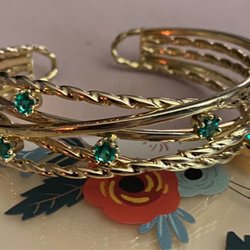 Goldcreations - Emerald bracelet created at goldcreations