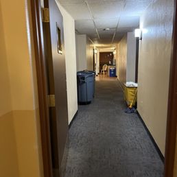 To the lobby To the lobby