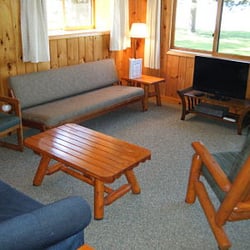 Towering Pines Resort - Cabin 14 Living Room Lakeside with 4 bedrooms
