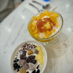 Mango Mango Dessert - Cold Taro ball with herbal jelly, Snow White mango juice sago & pomelo with mango ice cream
